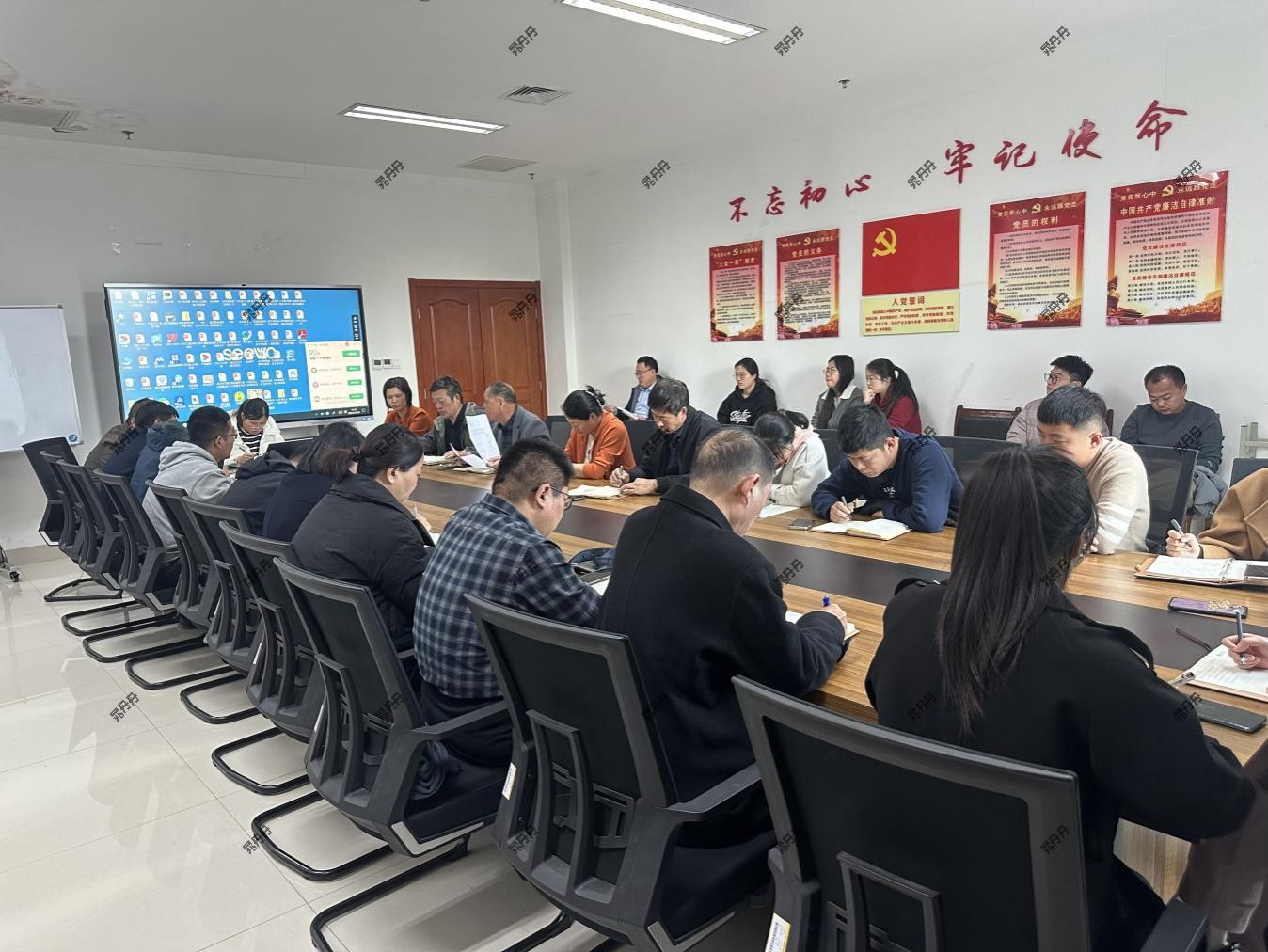 化工与能源学院召开化学工业职业技能鉴定考务会